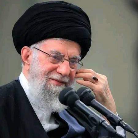 السّلامُ عَلَیْڪَ‌یا صاحِبَ الزَّمانِ