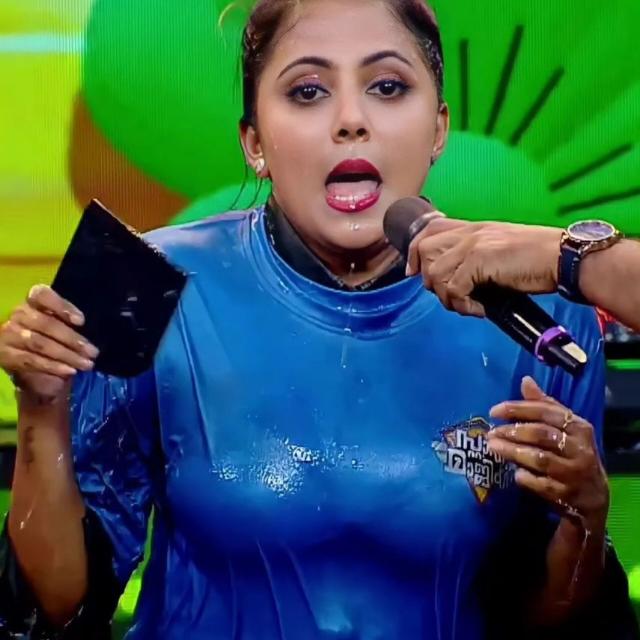 'അമ്മ കളി ??