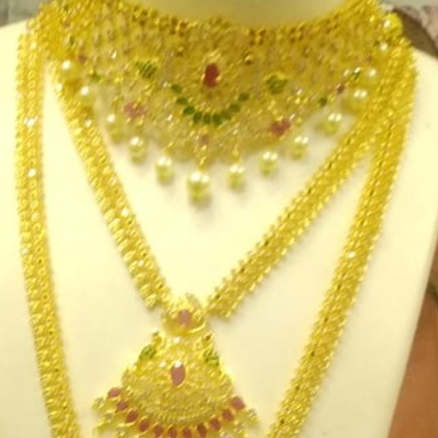 ??BRAND COLLECTION?