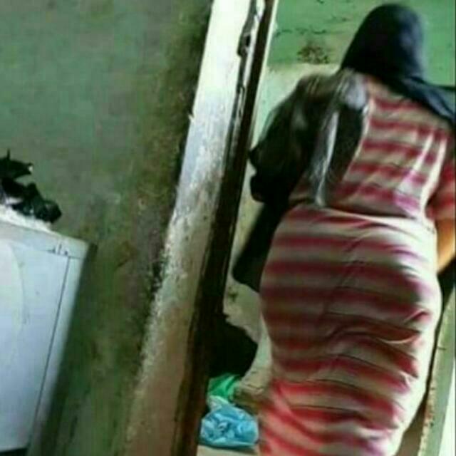 ഇത്താത്താസ് ചന്തി മുല ഇഷ്