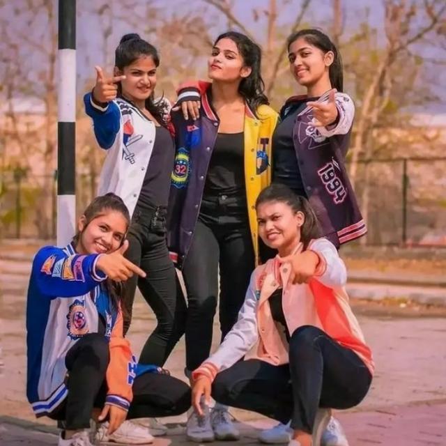 ?TEAM ?INSTAGRAM ?