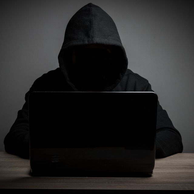 Online Learn & Dark ???️‍?️