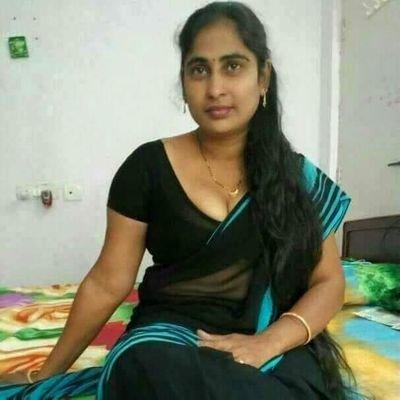 ആന്റിയുടെ കിടപ്പറ ??