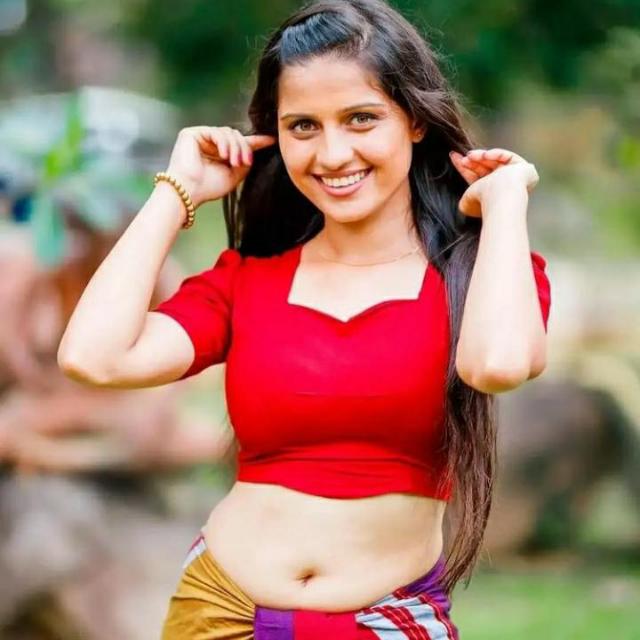 නිලියන් ගැන කතා වෙමු