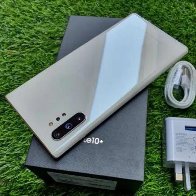 Online mobile saler