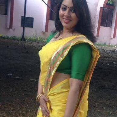 അയലത്തെ ചേച്ചിമാർ
