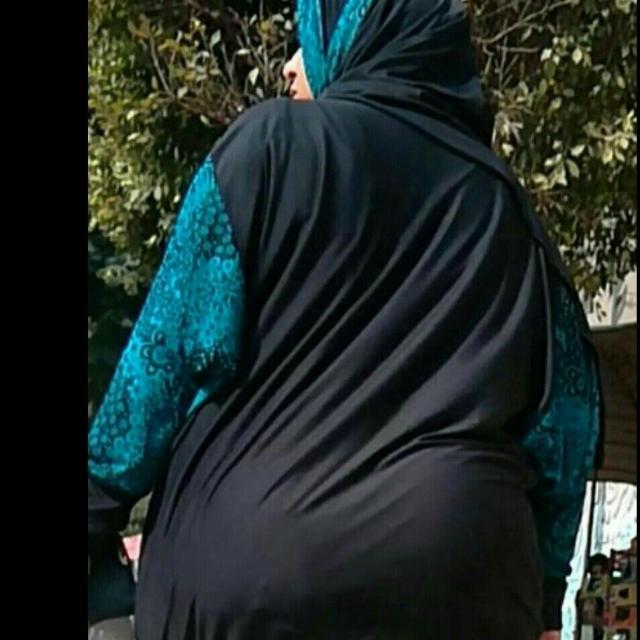 കുണ്ടിയും മുലയും ?