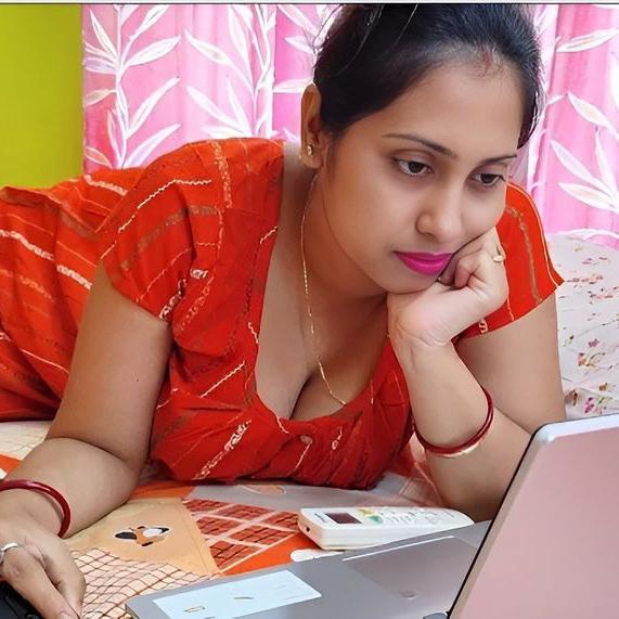 ఆంటీ అంటే చాల ఇష్టం ?????
