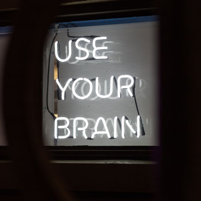 UsE YouR BraiN Whatsapp group