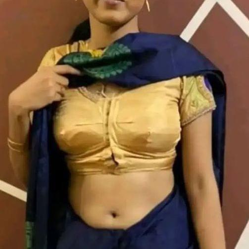 Hot ఆంటీస్ msg me