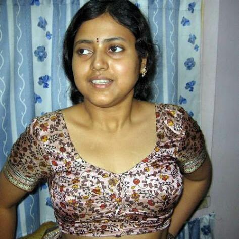 അയലത്തെ ചേച്ചി ??