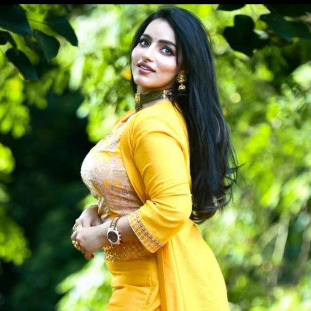 തുണ്ട് മഴ ??