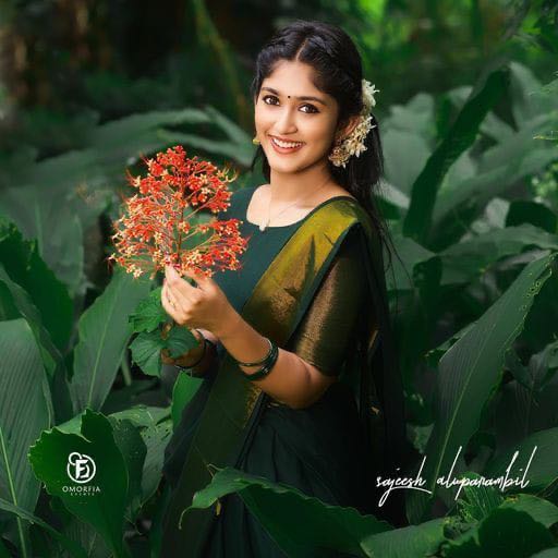 മല്ലു Premium ഗ്രൂപ്പ്‌ എൻട്രി ??