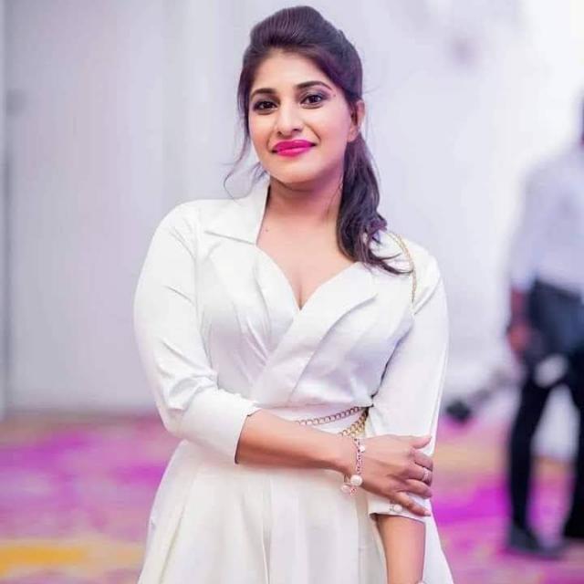 කෙල්ලො කොල්ලො