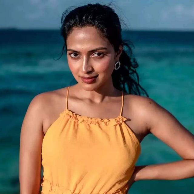 പിടിച്ചോ അടിച്ചോ ?