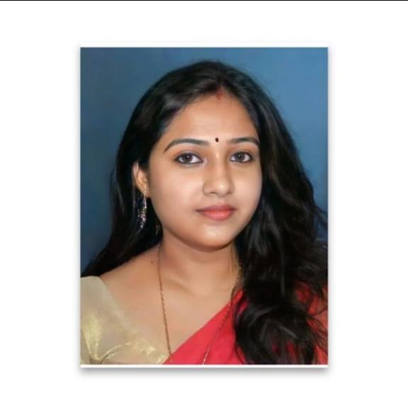 നീലത്താമര ??