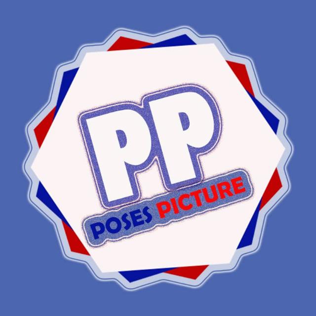 POSES PICTURE?