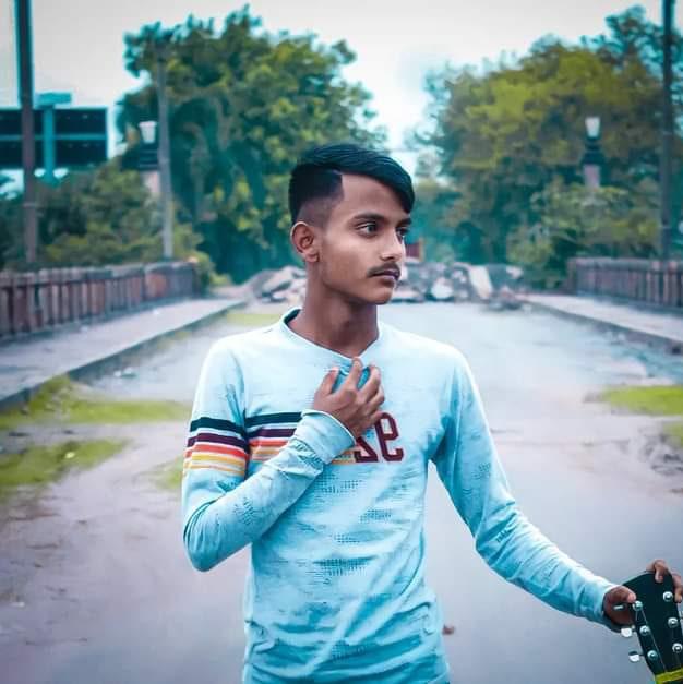 INSTAGRAM FOLLOWERS LIKE VIEWS