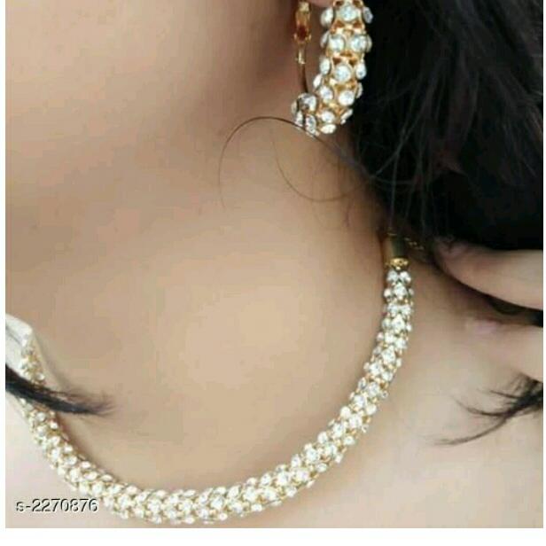 Woman's jewellery & acces