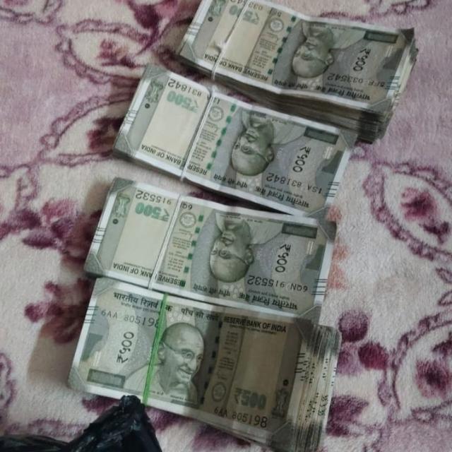 Fack currency 500,100,200