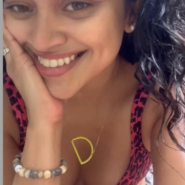 വെടിലോകം??