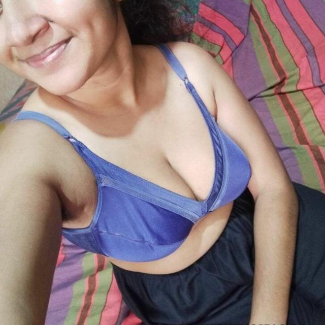 മലയാളം പെൺകുട്ടികളുടെ ഓൺലൈൻ സേവനങ്ങൾ 