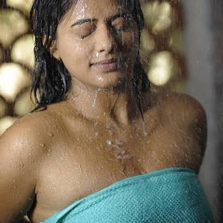 യോനിയിലെ തേൻ ???