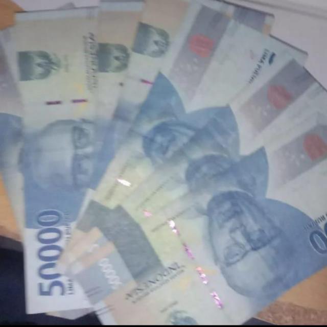 STOCK KYZZU4YOU CRUEL Whatsapp group