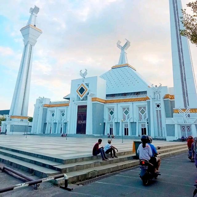 Naskah khutbah Jumat Whatsapp group