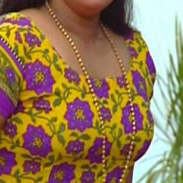 ஆசைக்கு ஏங்கும் தமிழ் ஆண்டிகள்