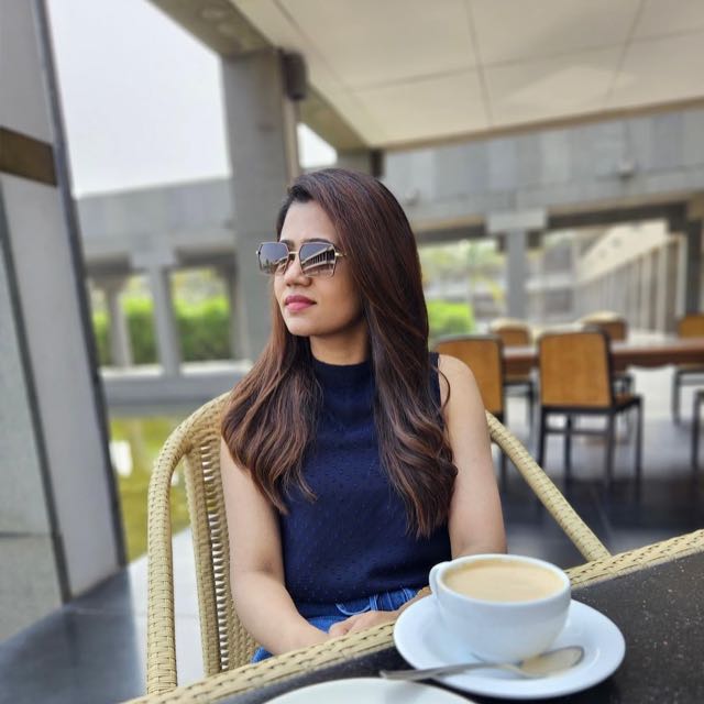 Hot Life Whatsapp group