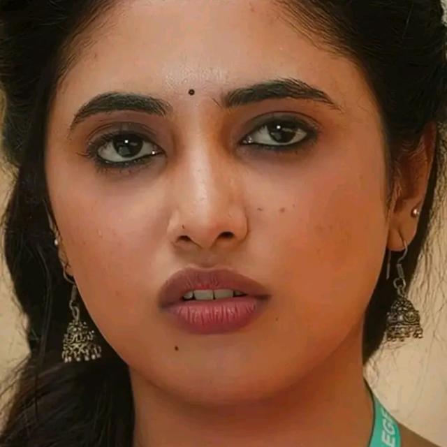 മല്ലു തുണ്ട് ???